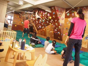 954569_584558861672436_1353369050_n